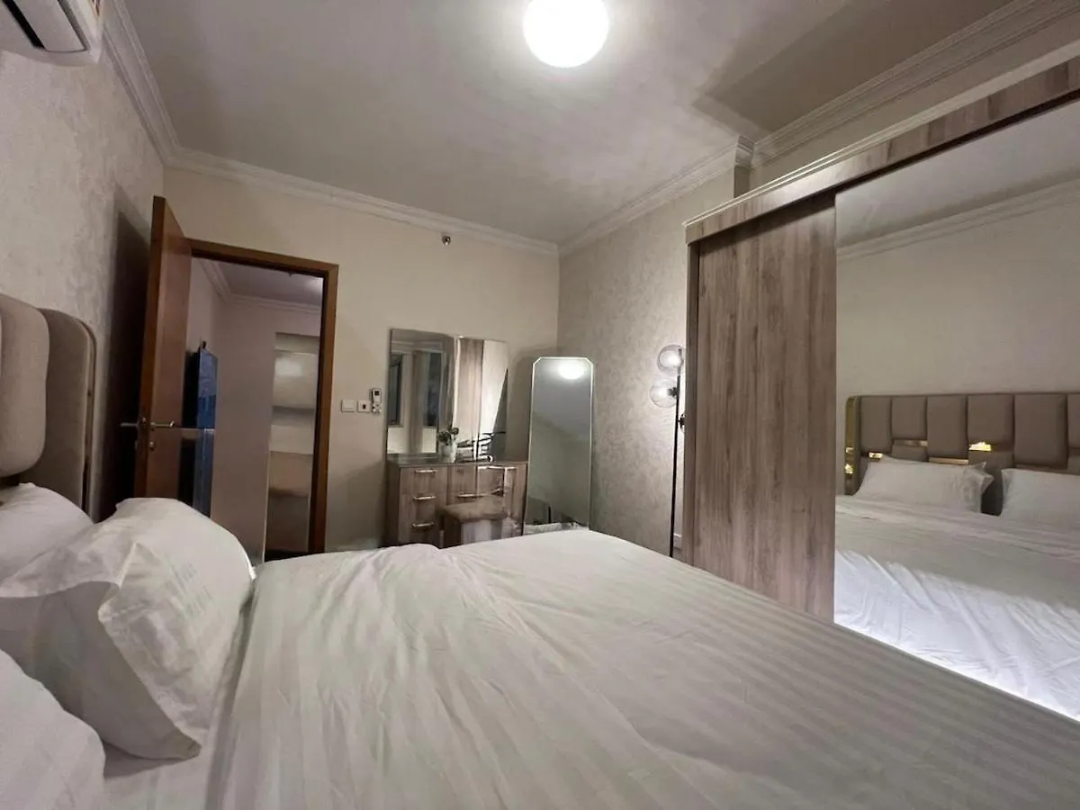 One Bedroom Apartment Self-Entry Mecca